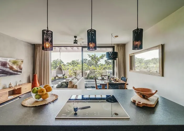 Divine 1br Ph With Private Pool And Spectacular Pools *